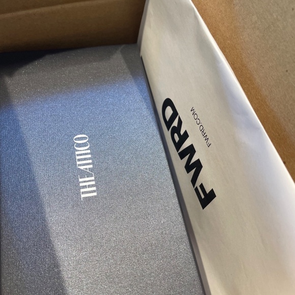 The Attico Vanessa Sunglasses- Never Worn! - Picture 8 of 9